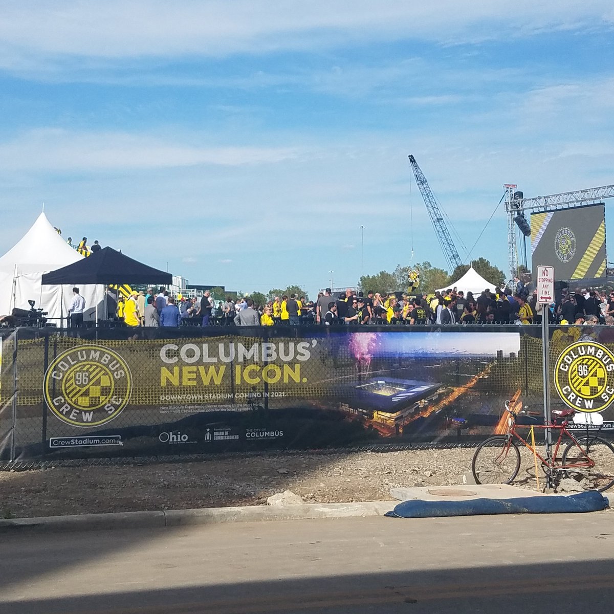 red_architects's tweet photo. Congratulations to the Crew! COLUMBUS' NEW ICON is right! #crew96 #columbus https://t.co/8td8qts7Eg