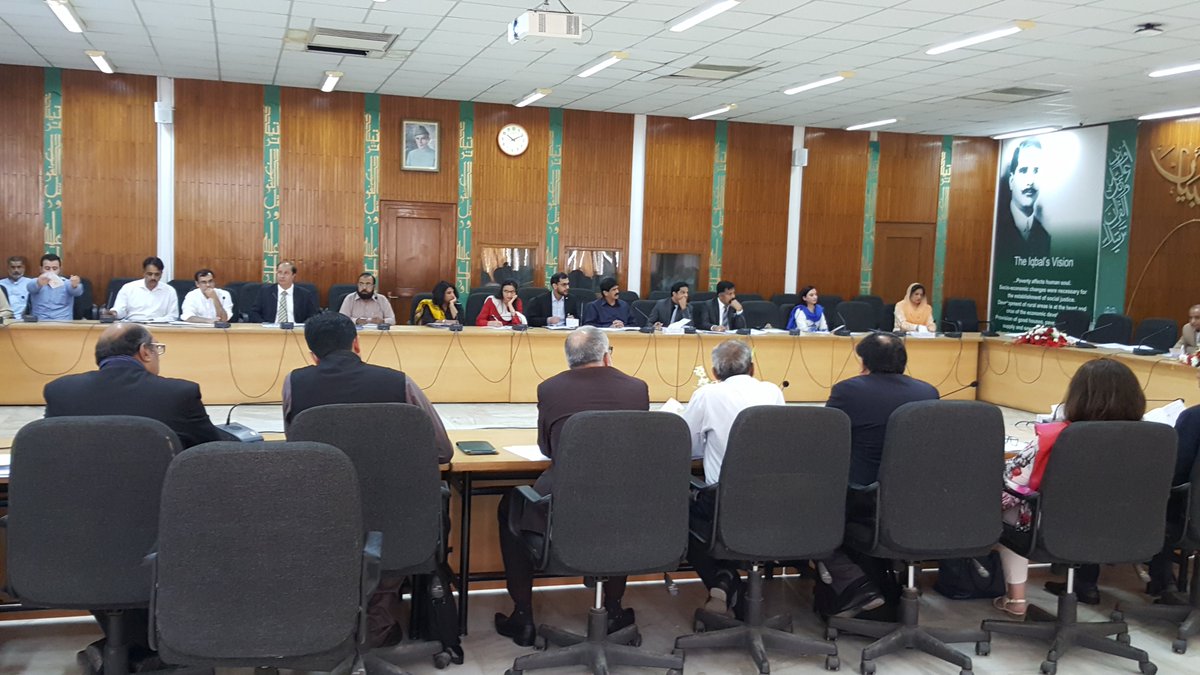 Focal Persons Meeting on the progress of #SDGs held at the <a href="/PlanComPakistan/">Ministry of Planning and Development</a> Auditorium. Additional Secretary, Humair Karim Chaired the session. Representatives of all the Federal Ministries attended the meeting and presented their progress on their relevant SDGs. <a href="/malikemal/">M. Ali Kemal</a>