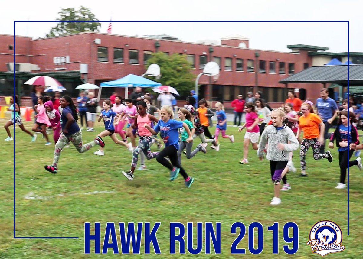 ValleyParkSD's tweet photo. Congratulations to all the HAWKS who ran in the 15th annual HAWK RUN! You fill us with #VPpride! Thank you for all the parent volunteers and to the faculty and staff who made this an amazing event for our Elementary School #VPEHawkway #ValleyParkSD https://t.co/uZW4VBZyX5