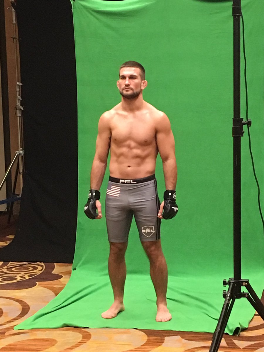 mattwagy's tweet photo. Behind the scenes from @ProFightLeague #mma #espn #pfl #LasVegas #media https://t.co/yabZyq5SRX