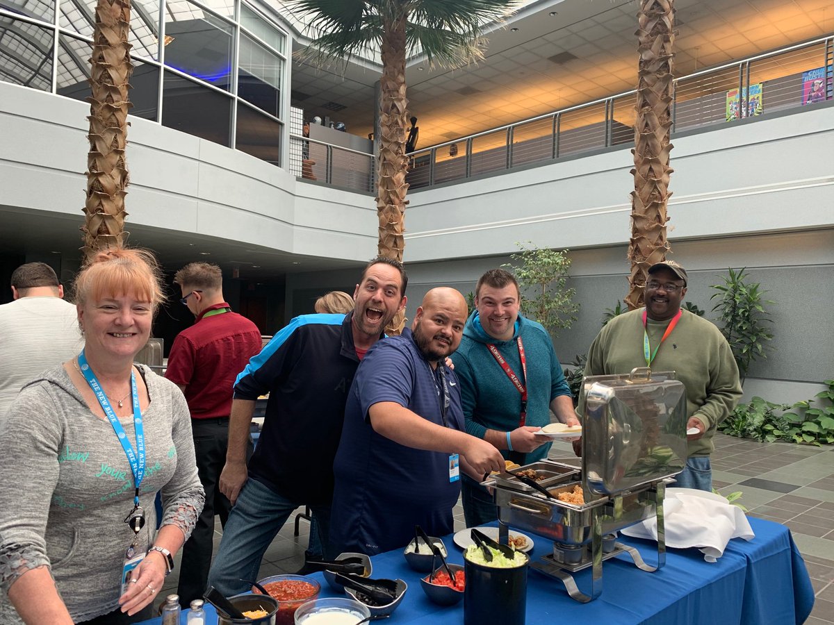 THENEWBLUEBOISE's tweet photo. Day 4: Customer Service Week. Employee Appreciation Lunches With Our Top Performers. #ATTCLG #BeProudCSW2019 #HungLeTeam https://t.co/8RMdNoYvYN