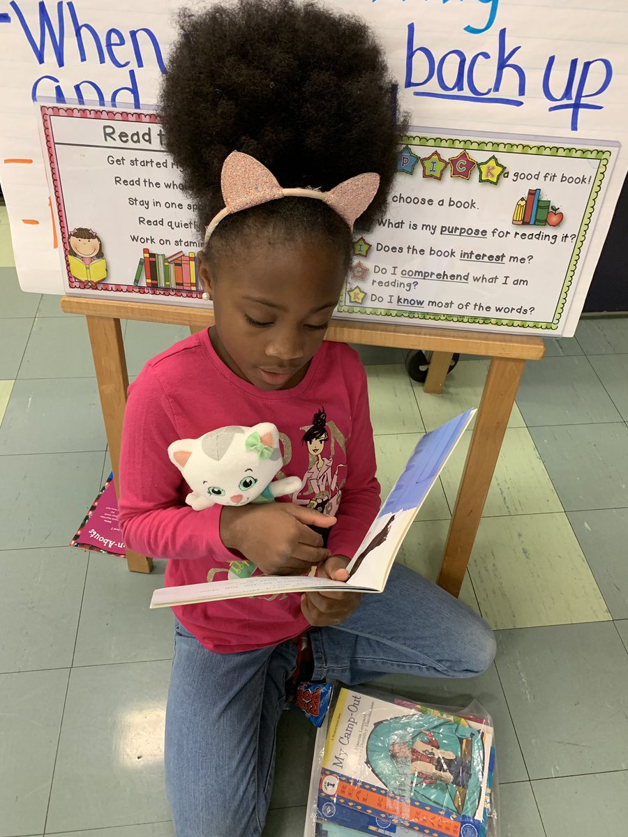 PicconeDanielle's tweet image. Our class loved reading to a stuffed animal buddy today🧸. Thank you @JulieParsons203! @WestRidgeGreece @ShannonCHeller @GCSDsuper @PettiferSuz