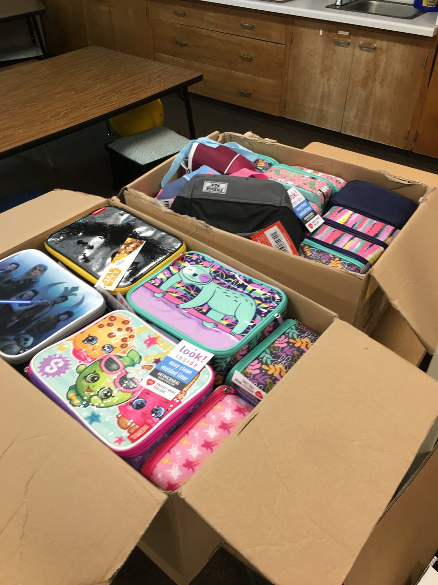 KDewitte71's tweet photo. Presley's Back Pack Program comes through again for our Chatfield students.   #presleysbackpackprogram #supportingstudents . #kidsneedstuff #belleplainepublicschools https://t.co/K0NcF5VOGi