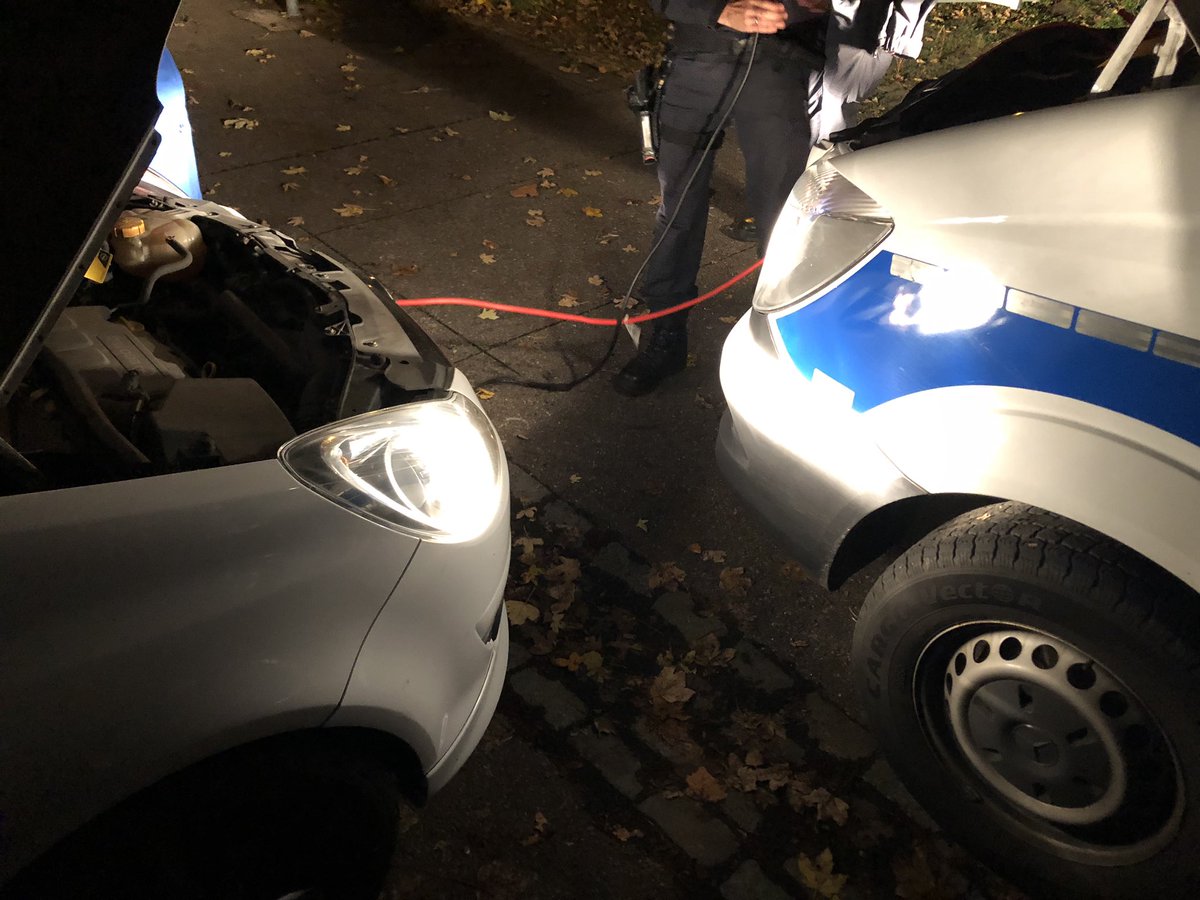 Marie Moreau Manchmal Stehe Ich Nur Daneben Und Denke Das Ist Dein Leben Mika Holt Mich Vom Volksfest Ab Ich Blase Ihm Im Auto Noch Einen Wir Wollen Das Auto
