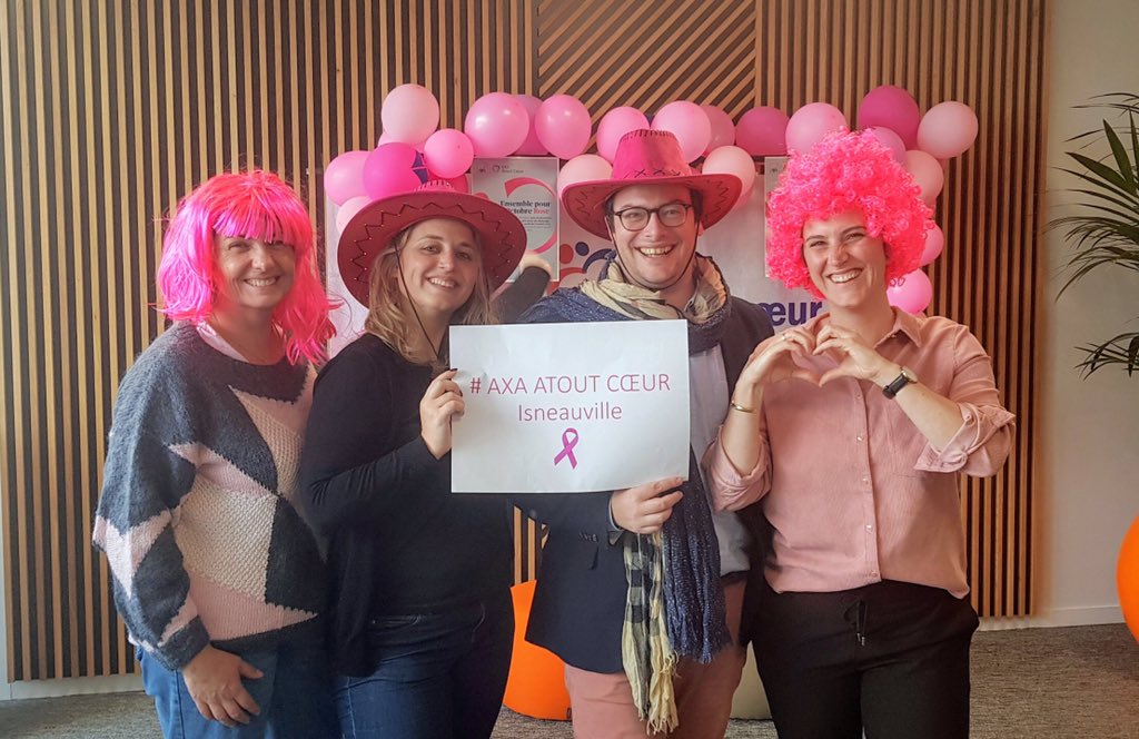 C’était très rose à #isneauville aujourd’hui pour l’institut Curie! Merci à tous les participants sur le site et en télétravail pour cette mobilisation importante et sympathique #OctobreRose2019 #AXAOctobreRose <a href="/beraudiere/">Sophie Masset</a> @JLeRoux_AXA @mathieu_godart <a href="/LGodenne/">Laetitia Godenne</a> <a href="/institut_curie/">Institut Curie</a>