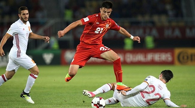 Eljif Elmas, 50. dakikada kaydettiği golle Kuzey Makedonya'yı, Slovenya karşısında 1 - 0 öne geçirdi.
