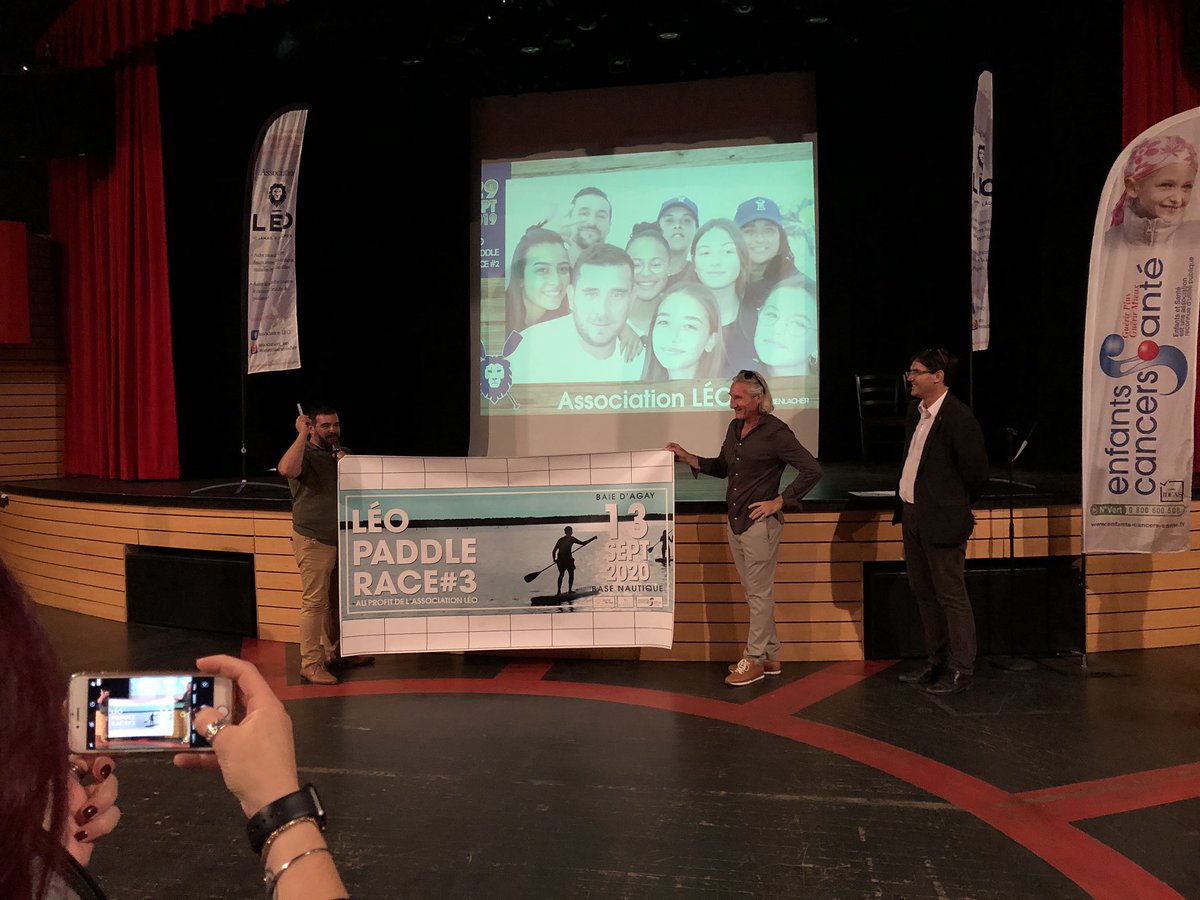 AnthoMattz's tweet photo. De la persévérance et le succès au rendez-vous ! Bravo #AssociationLeo pour cette superbe 2nde édition de la #LeoPaddleRace ! 371 participants @VilleStRaphael pour la bonne cause ! La compétition pour combattre, ensemble. #Nejamaisrienlacher RDV le 13.09.20 pour la #LPR3 💪🦁 https://t.co/wwTL69VT3T