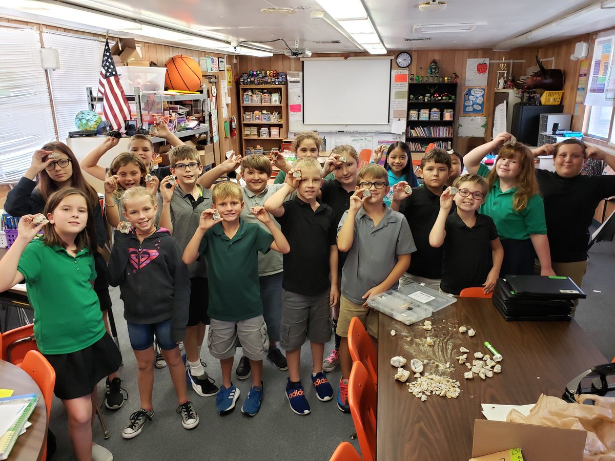 JoelWestheadVCS's tweet image. Discovering mineral structure and how to classify them in class today. The kids even got to take some home as a souvenir. @sugarmillpride #VCSScience