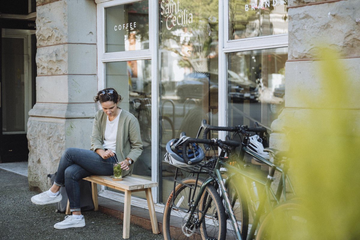 fieldforestco's tweet photo. Victoria had a bunch of new separated bike lanes installed — exploring the garden city on two wheels has never been easier #explorevictoria https://t.co/EdeTPPuqhV