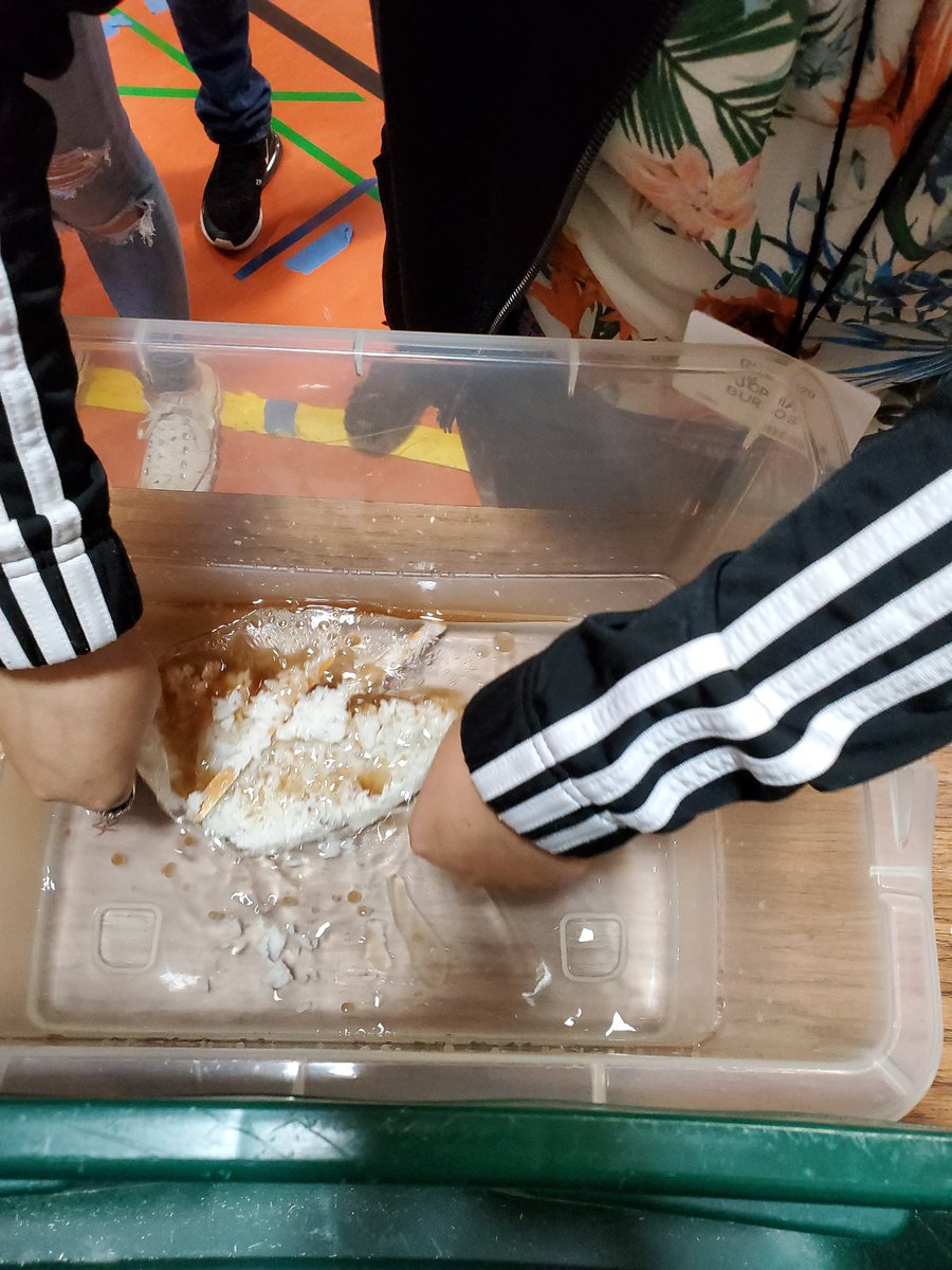 GHSEngineerTech's tweet photo. Why was I cooking rice at 5 am? So #IntrotoEngDes classes could use it as one of their materials for an oil spill instant challenge! They learned how messy a spill really is...and it's even more difficult to clean up! #PLTW https://t.co/l9j61Vx3ae