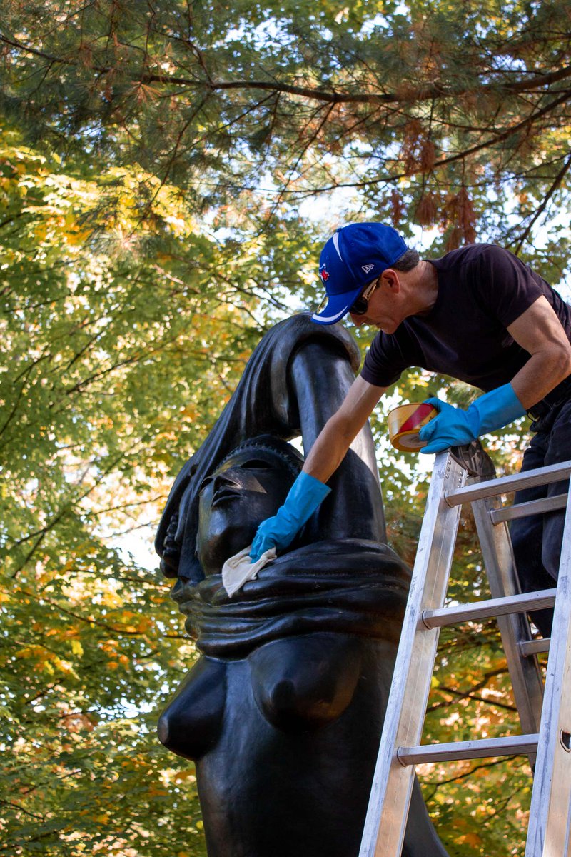 Each fall, the bronze sculptures created by Ivan Eyre in the Sculpture Garden receive a checkup, cleaning and waxing to keep them looking their best. Stop by and see them this weekend! We can confirm that both the grounds and the sculptures are glowing. ✨ #behindthescenes