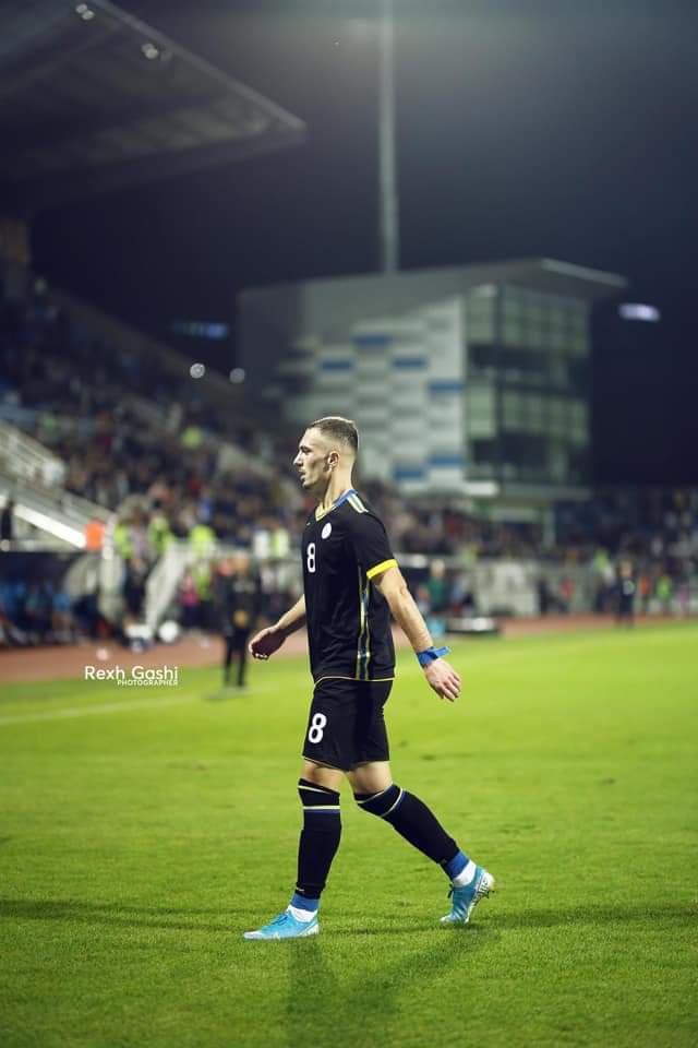kosovanfooty_EN's tweet photo. 🇽🇰⚽️ Congrats to @florenthasanii8 on scoring his first #Kosovo goal.
Thought he changed the game in second half. Brilliant prospects.
#KOSGIB | #BashkëPërKosovën https://t.co/QiDWBDERXZ