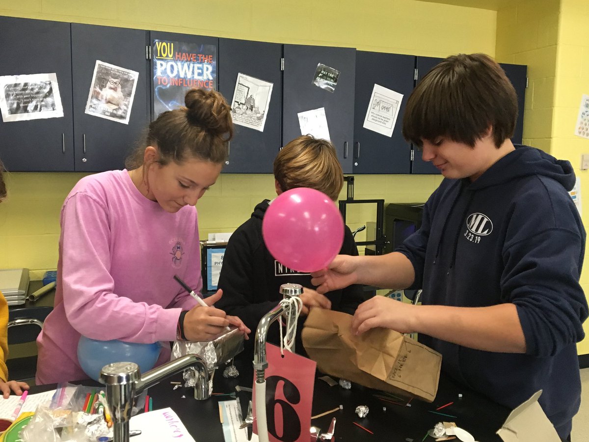 RamapoRidgeMS's tweet photo. Mrs. Ribitzki’s 8th gr science students working on a prototype of a device that will help to promote positive school climate 😊#NJWeekofRespect #STEAM #MahwahConnects https://t.co/WZVE3QlzbD