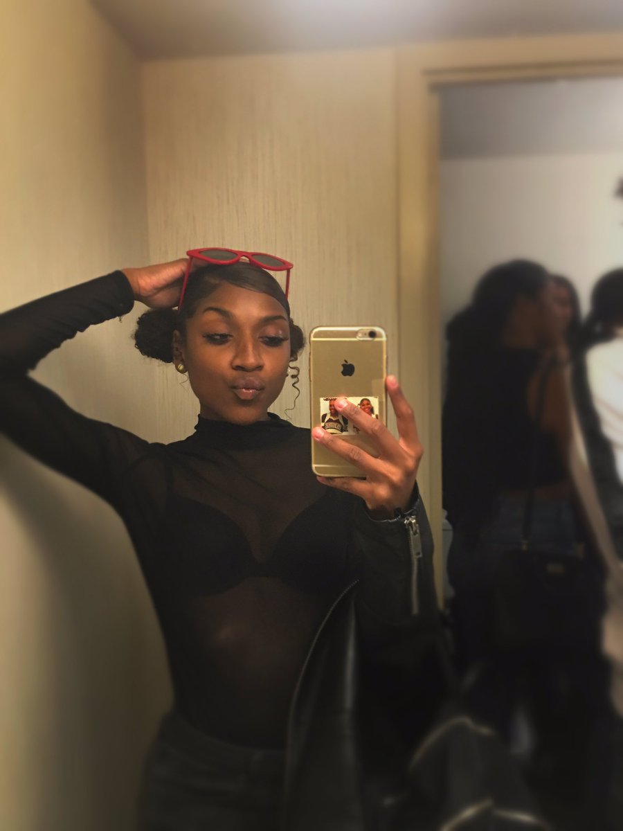 LUVVXXENIRAH's tweet photo. https://t.co/yaG4V1PLqT