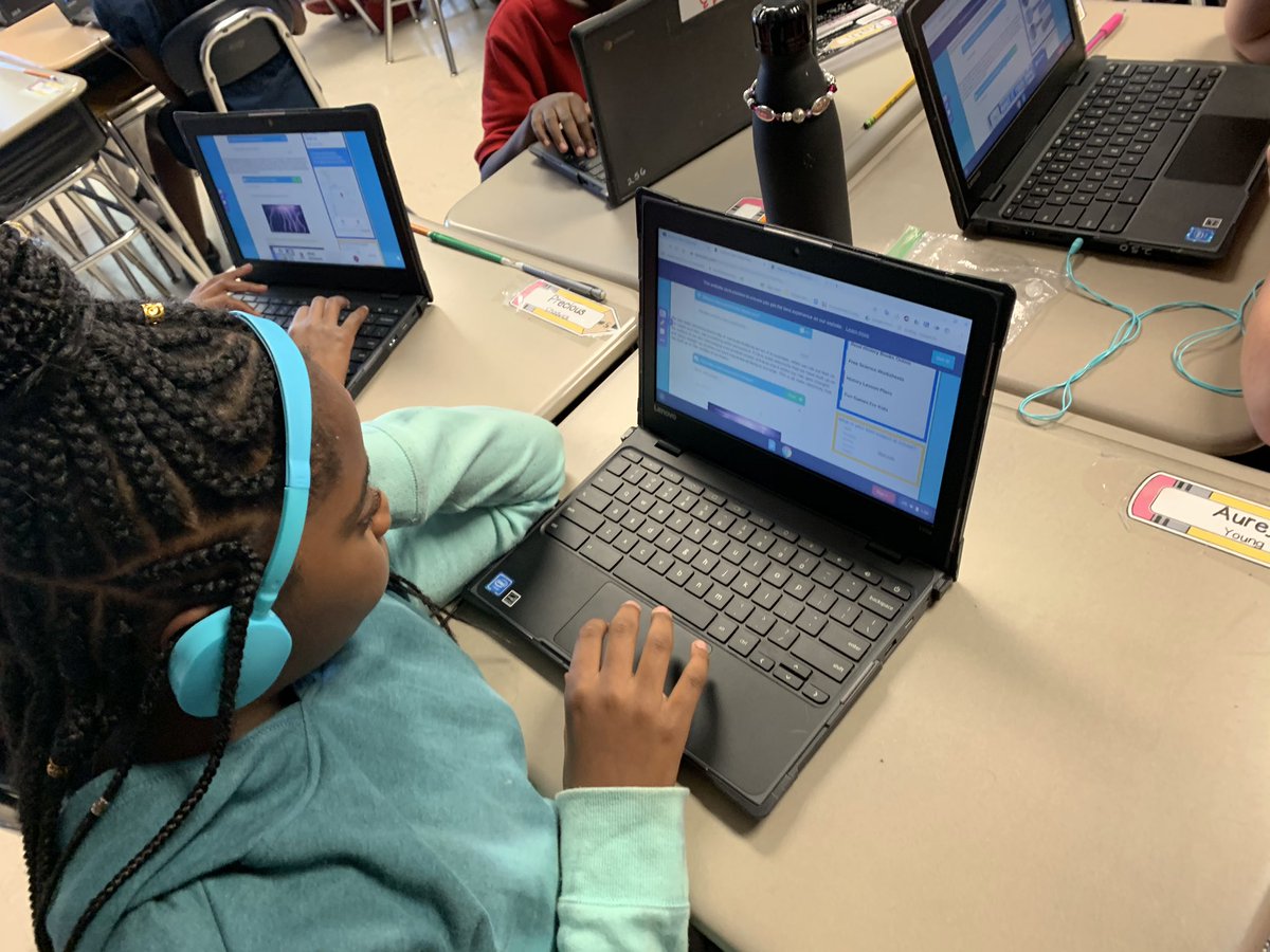 tonironi15's tweet photo. Using #insertlearning to dig deeper into Static Electricity. #MANES #4thgradesquad #sciencerules #ccsleads https://t.co/GYsckyKoxi