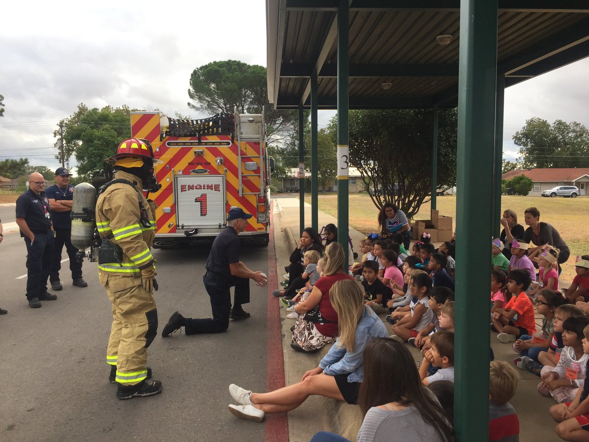 We were lucky to have the Fredericksburg Fire Department stop by today!  #FPSPride #LearningMadeFun #FireSafety #Community #TeamOehler #ThankYouForAllYouDo