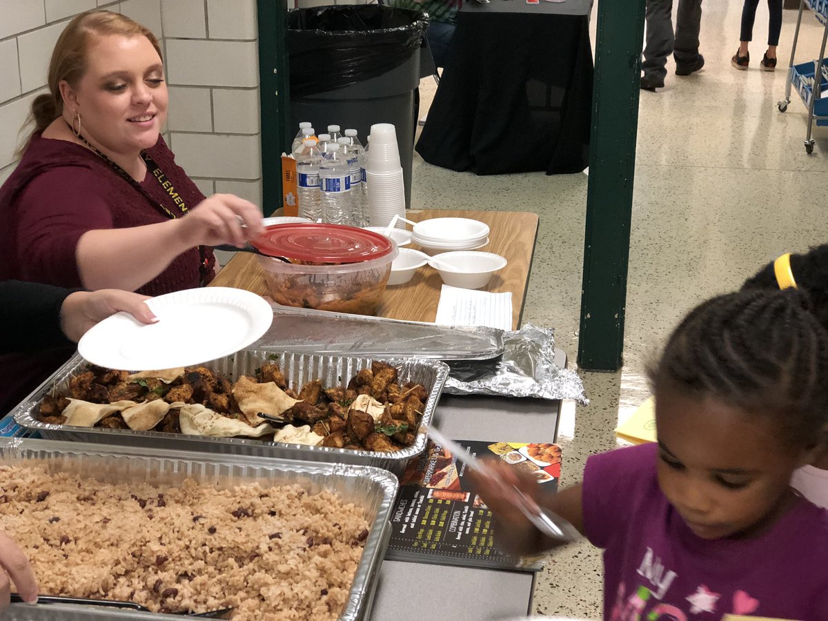 DrJGillAP's tweet photo. Tonight’s Multicultural Night was a HUGE success because of our FABULOUS ESOL Team &amp; all the teacher volunteers! Thank you again for a GREAT event! #WeRunAsOne #BeTheDifference @ccpsinfo #oneCCPS https://t.co/DEBEgKgTBh