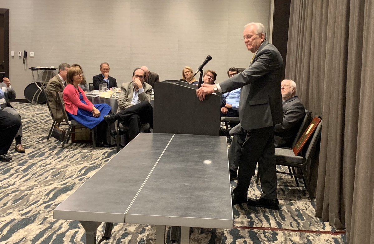 NENPA's tweet photo. John Peterson gives his acceptance speech at the 2019 Yankee Quill awards dinner! Congratulations John on your Quill award! #NEnewsconference #NEnews @shorelinetimes #journalism #NEpress https://t.co/PEYh11DtLp