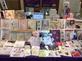 TadworthCraft's tweet photo. And for our next trio of stalls at Tadworth Craft Fair this weekend we have ... *drumroll* ...

... Kay Bee with her luscious paintings.

... Laura with her inventive and beautiful woodturned pieces

and Sandie with her gorgeous handmade cards.

Something for everyone! https://t.co/nfM9Sta8BH
