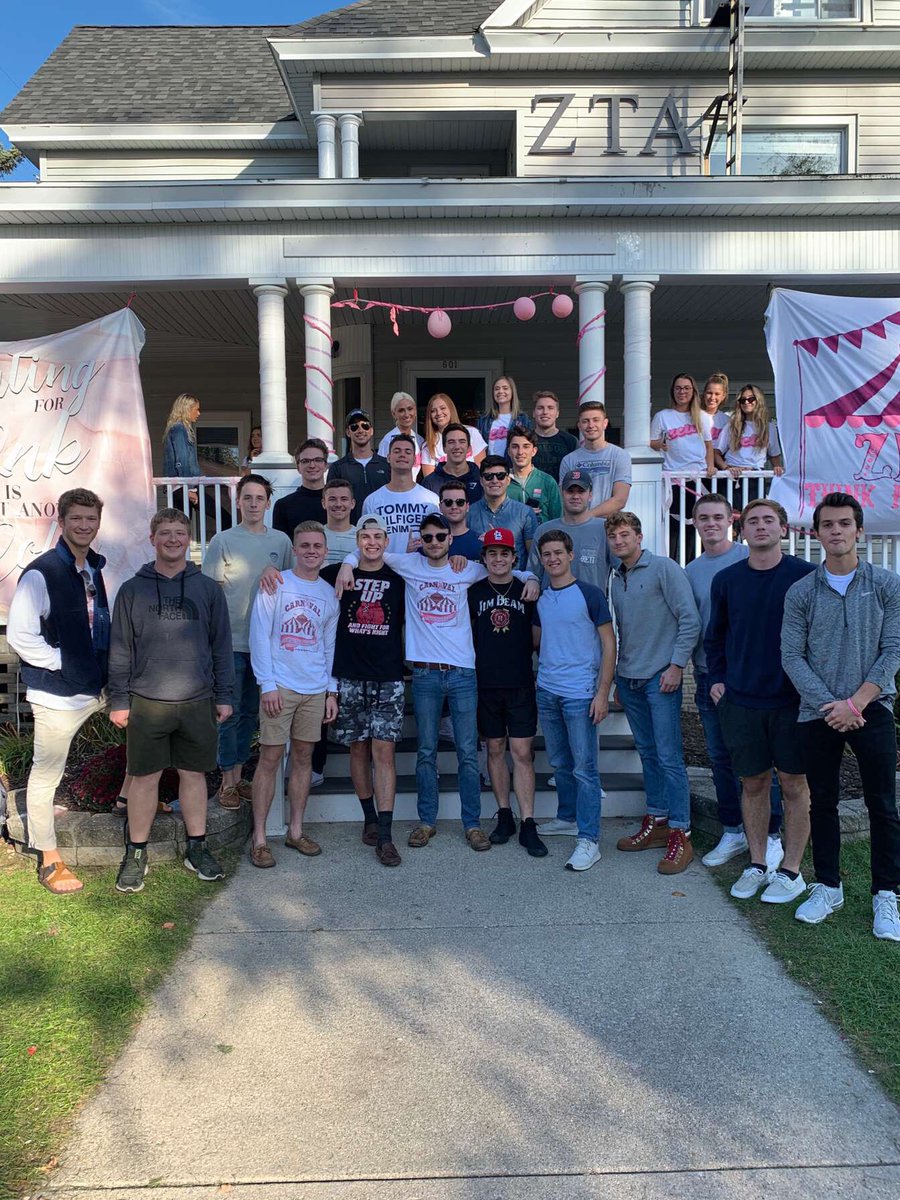 ryan_garr's tweet photo. #SigmaPiThinksPink @ztacmich https://t.co/CZEra6mYt0