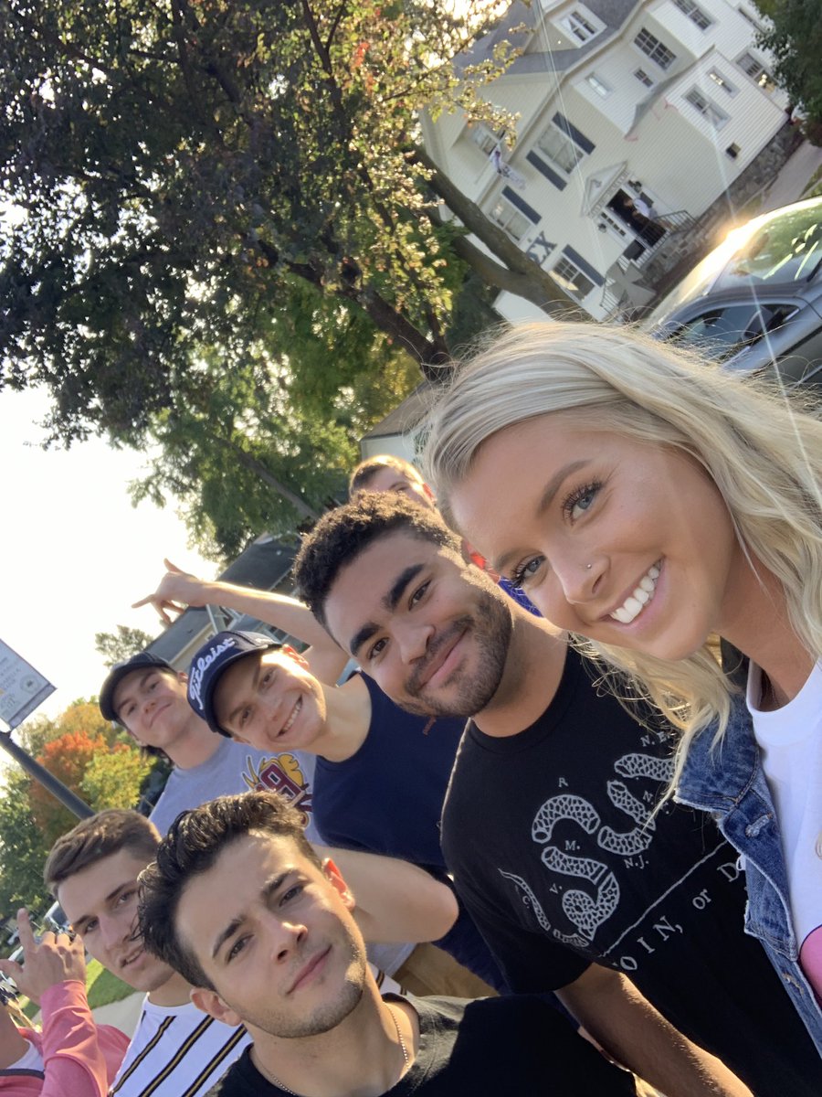ASAPBRAHD's tweet photo. #sigmapithinkspink @ztacmich https://t.co/nO52zUtxCw