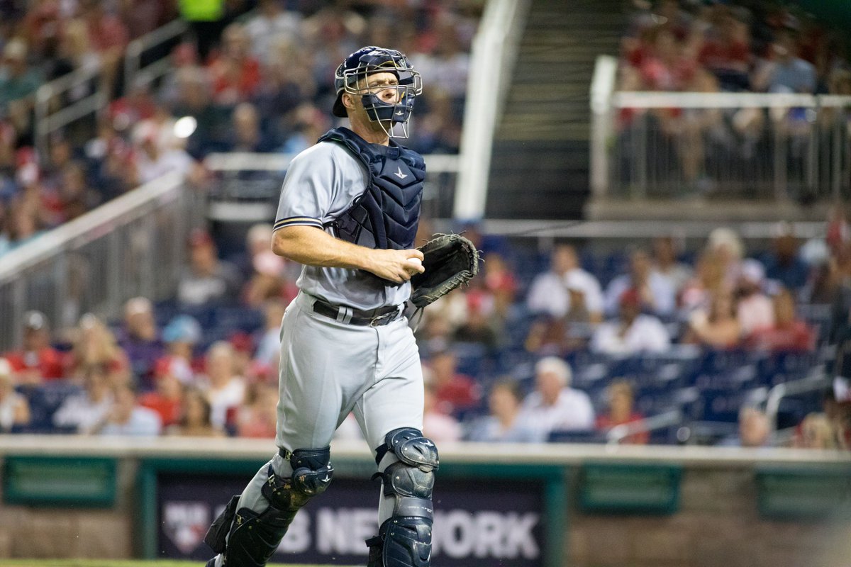 EMU_News's tweet image. Erik Kratz, a former EMU Royal, has been placed on the Premier12 Roster for Team USA! The Premier12 tournament is the first opportunity for Team USA to qualify for Tokyo 2020. Congrats Erik!
#EMUAlumnusOfTheYear #leadtogether #emuview
buff.ly/2B1pki0