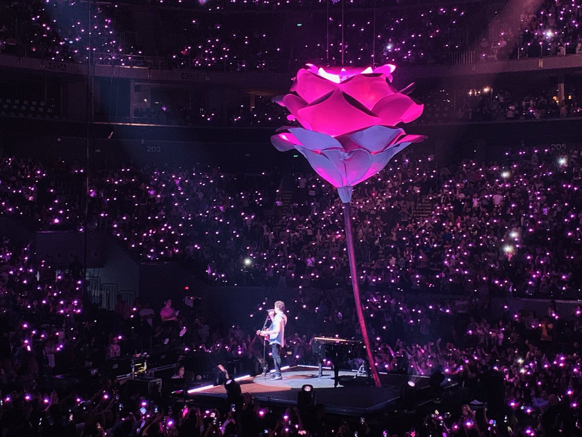ultromann's tweet photo. It was a blast. I had to say. Thanks for coming. #ShawnMendesMNL #ShawnMendesTheTourMNL #ShawnMendesTheTourPH https://t.co/HvKi1o0uGc