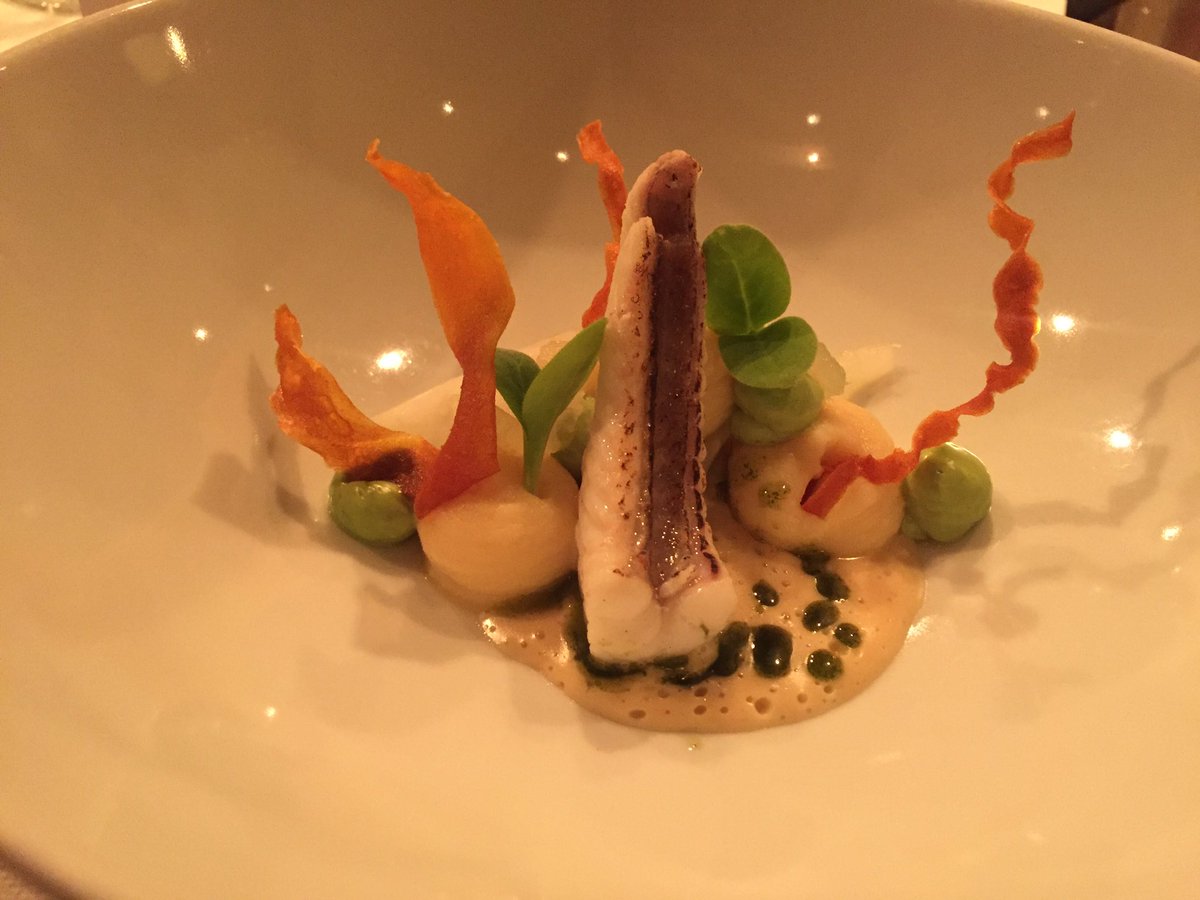 Hemels eten, heerlijke gesprekken,  waardevolle verbindingen. Dank <a href="/EchtMartine/">Martine Millet</a> <a href="/XandraGrwold/">Xandra Groenewold</a> <a href="/FroukjeJilt/">De Vlindertuin</a> #vto