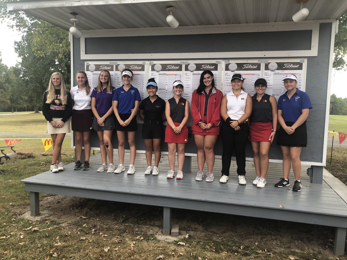 Turns out last week wasn’t senior day. All these ladies are advancing to SECTIONALS!!!! 🎉⛳️🎉⛳️🎉⛳️