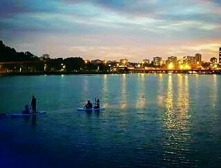 Evening SUP #HauteBoards 📷: @adanapaddleboard -  Akşamın seherinde...
Dilberlersekisi...
.
.
.
.

#adanapaddleboard 
#hauteboards 
#sup
#supturkey 
#supworld 
#paddleboard 
#seyhanriver 
#dilberlersekisi 
#tahtamecmua ift.tt/2AZN5ah