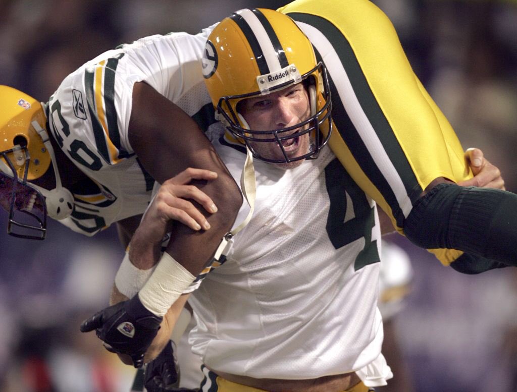 Happy 50th birthday to the gunslinger Brett Favre!     