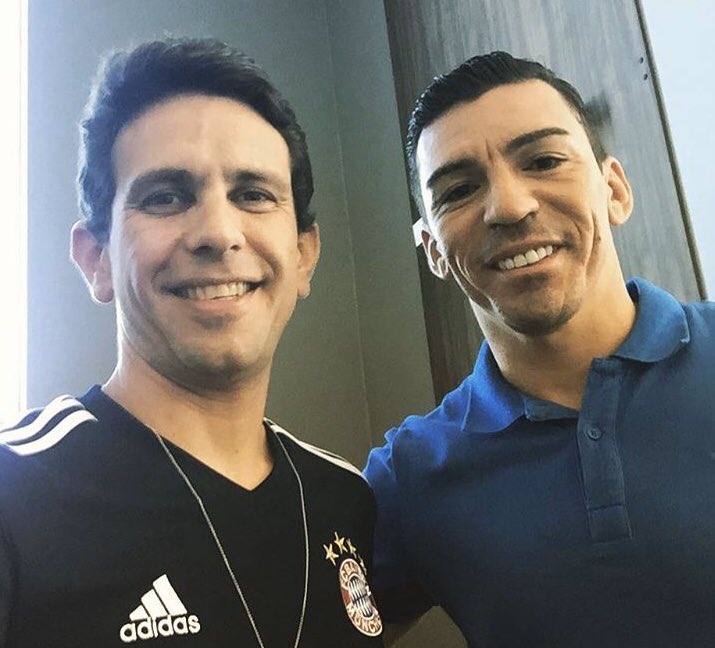 sidney_chaves's tweet photo. @globoesportecom Boa @l3lucio carreira brilhante!!!
👏👏 https://t.co/GLTeJJCjRB