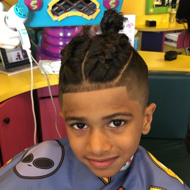 SnipitsSalons's tweet image. All the style! Fall Kids' Hair Trends? Yeah, we can help with that. #WeSpeakKid #CoolKidsStyle #SnipitsMagic #SnipitsHouston
