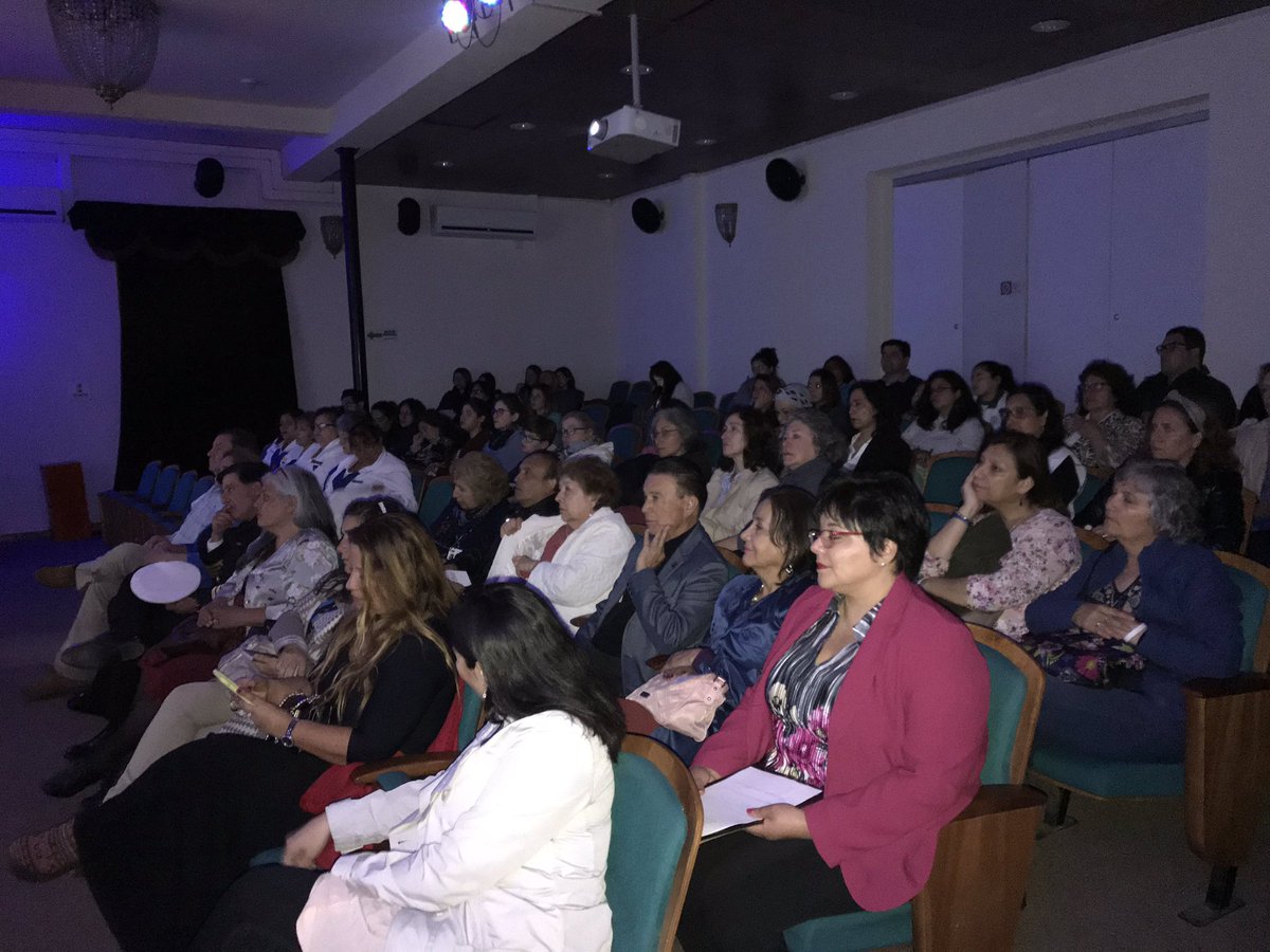 MEDOPAL_CHILE's tweet photo. Celebrando el día mundial de los cuidados paliativos @MEDOPAL_CHILE @juanpabloyaeger @QuilodranPeredo @Carolin73822859 @__Persefone__ @KineVera @PallCareJedi @psijoan https://t.co/0muGdlkTIG