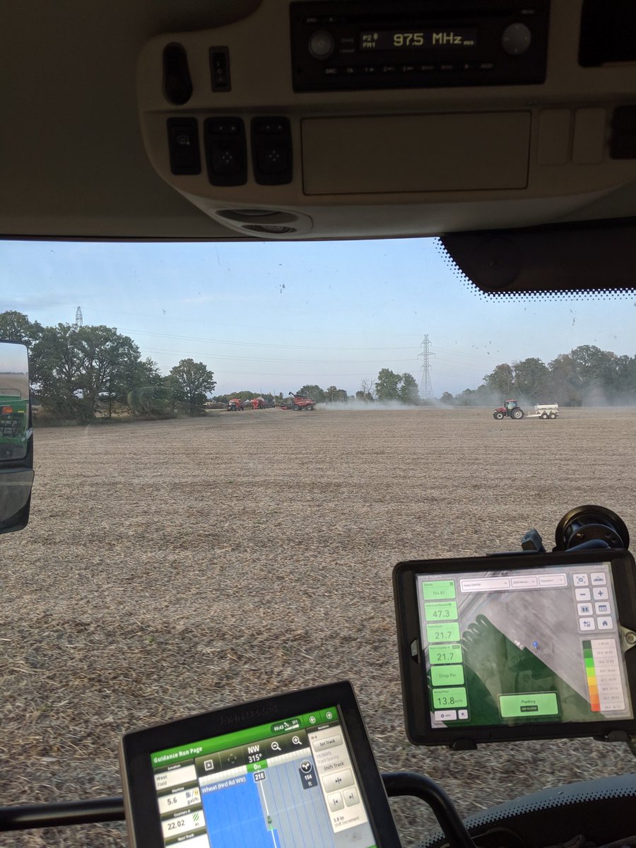 Ctowers15's tweet photo. Beautiful day to start fall work. #harvest19 https://t.co/pG6WpZalgA