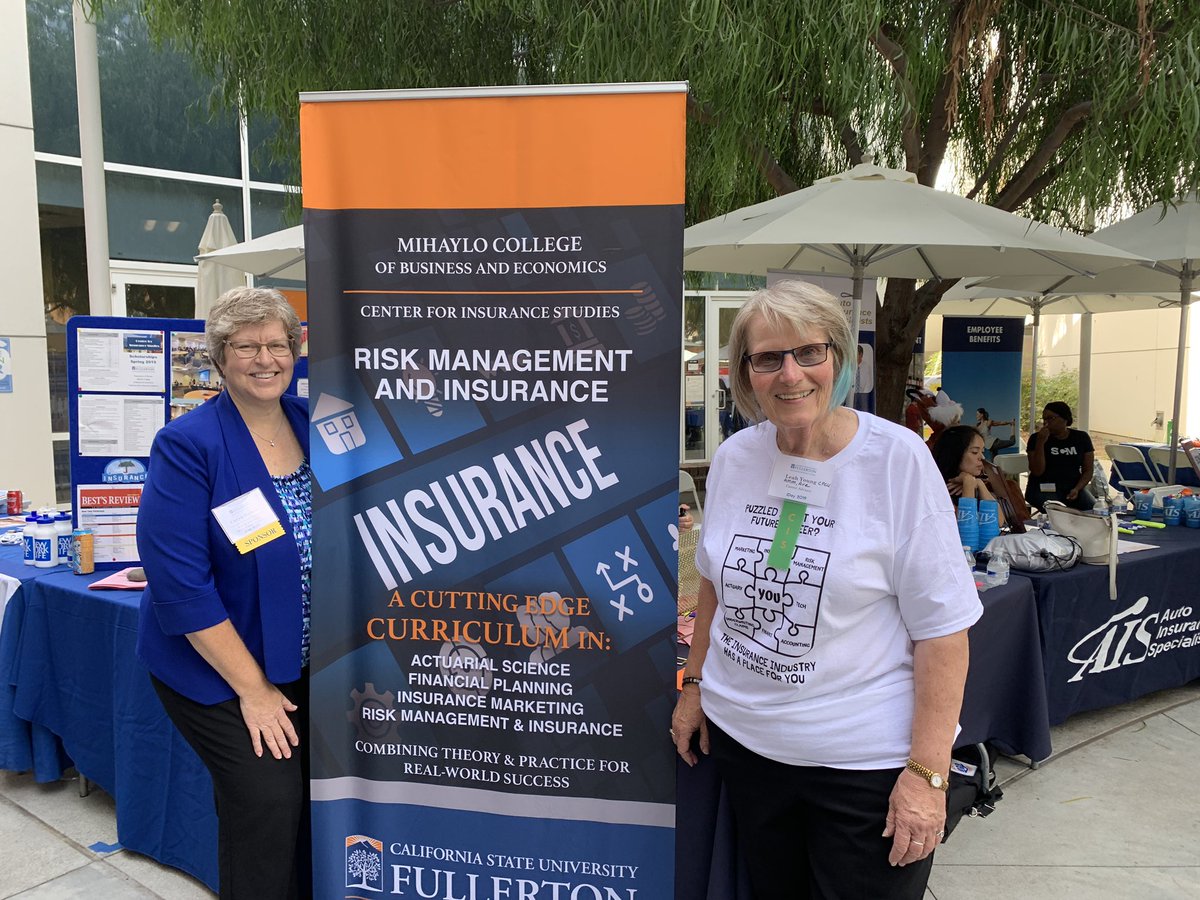 CarynBSiebert's tweet photo. #GBLive and #OCRIMS here at @csuf for i-Day with hundreds of students, and dozens of carriers, risk managers, brokers etc. discussing careers in insurance. #joingallagherinternshipprogram https://t.co/h2RyDGSjTa