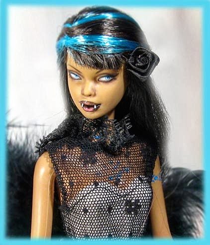 NickiiR's tweet photo. 🦇told yah SO many vampires. (Angela)
 #🦇 #vampiredoll #repaint #barbierepaint #goth #fangs #vampire #dolls #dollartistry #dolloftheday #dollstagram #spooky #vamp #halloween #october #customdoll #custom #dollcommunity https://t.co/nk7dEOvzut
