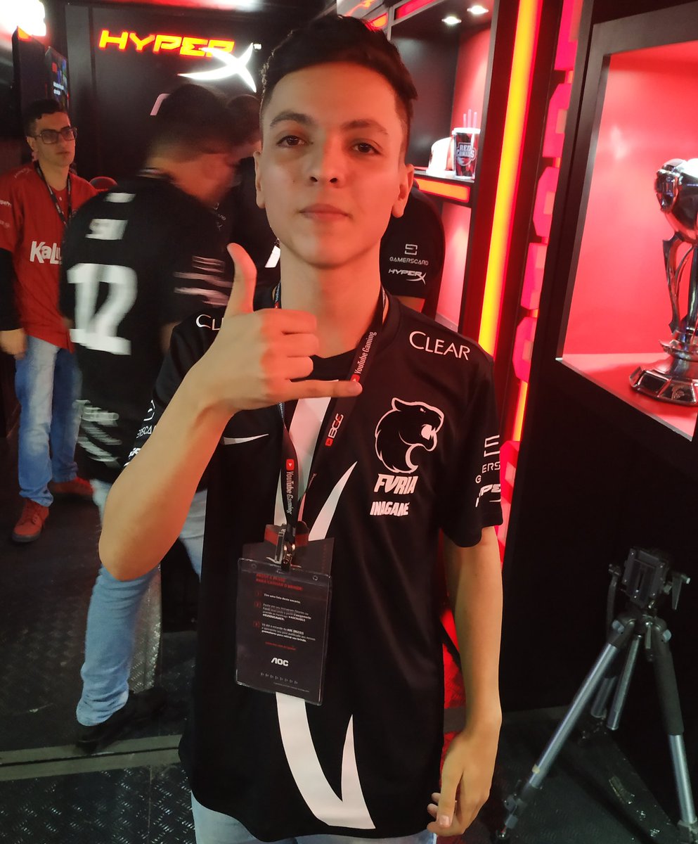 FURIA's tweet photo. VITÓRIA NO SHOWMATCH!
Fechamos o confronto versus a @REDCanids por 16-14 e vamos enfrentar já já a @teamisurus diretamente do stand da @HyperXBrasil na #BGS2019
Vem assistir na #FURIATV
📺 https://t.co/lC4AM8OIWQ https://t.co/kUnqLyZvKT