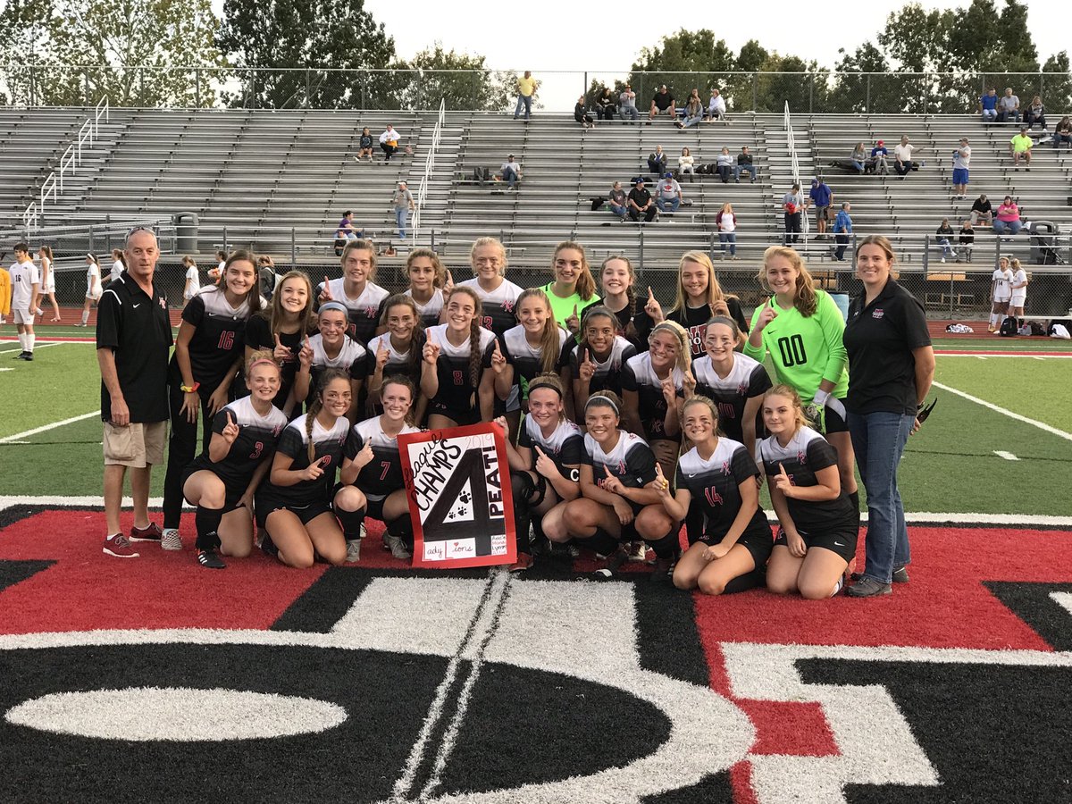 4 PEAT!! CONGRATS SENIORS &amp; THE LADY LIONS! WHAT AN AWESOME NIGHT AS THE LADY LIONS DEFEAT WB 5-0!