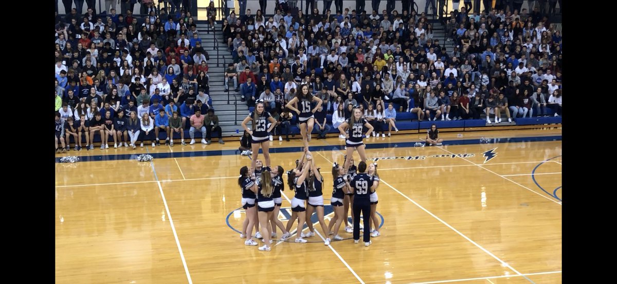CheerTownship's tweet photo. Pep Rally 2019 was a success!
#IntroducingSirStreaksalot #mascot #Homecoming2019 #supportingallsportteams #LetsGoTownship #GoodLucktonightGirlsVolleyball #beatwarwick #letsgobluestreak #CongratulationsPaige https://t.co/pmDG8uVjHO