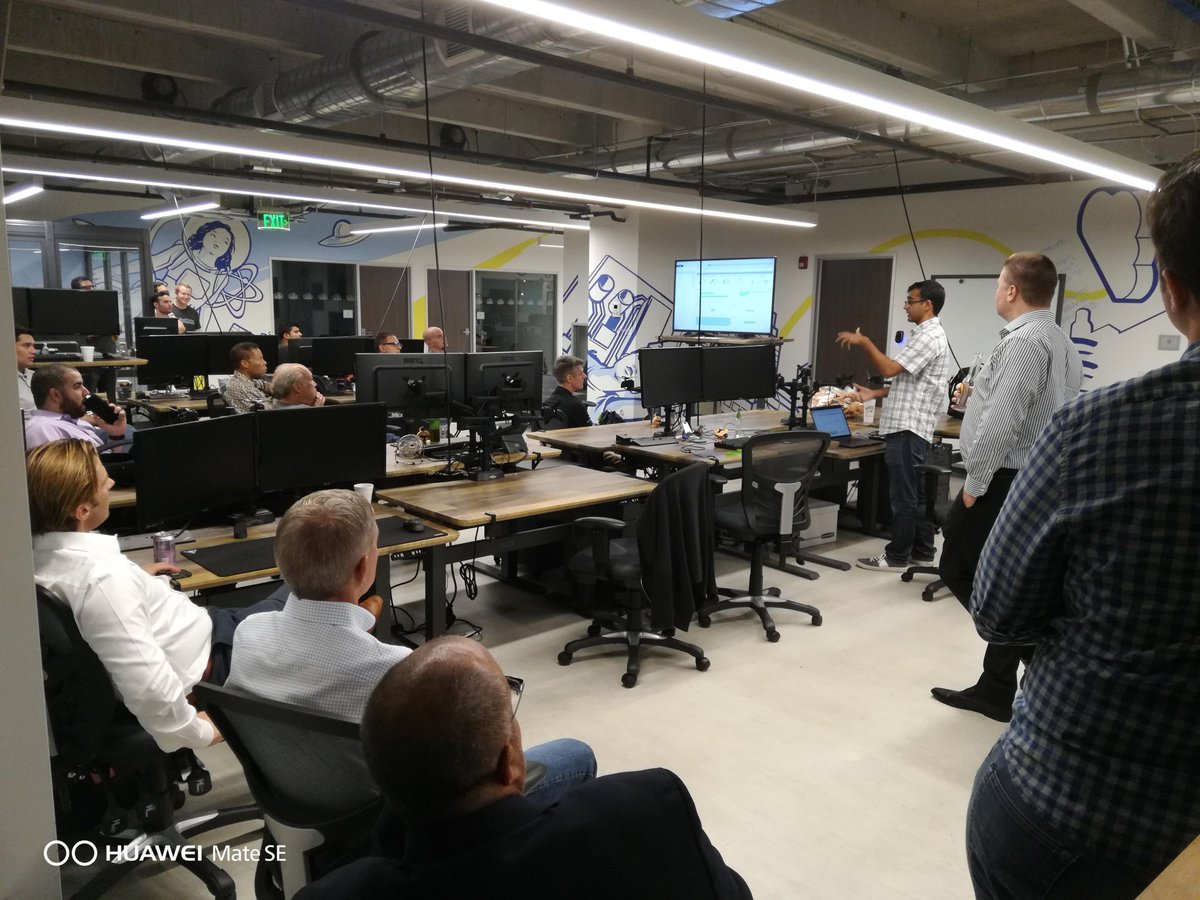 CloudHesive's tweet photo. What a great Kubernetes Demo!
#Kubernetes #CloudHesive #Sumologic #Meetup #AWS https://t.co/qy8ai9d49D