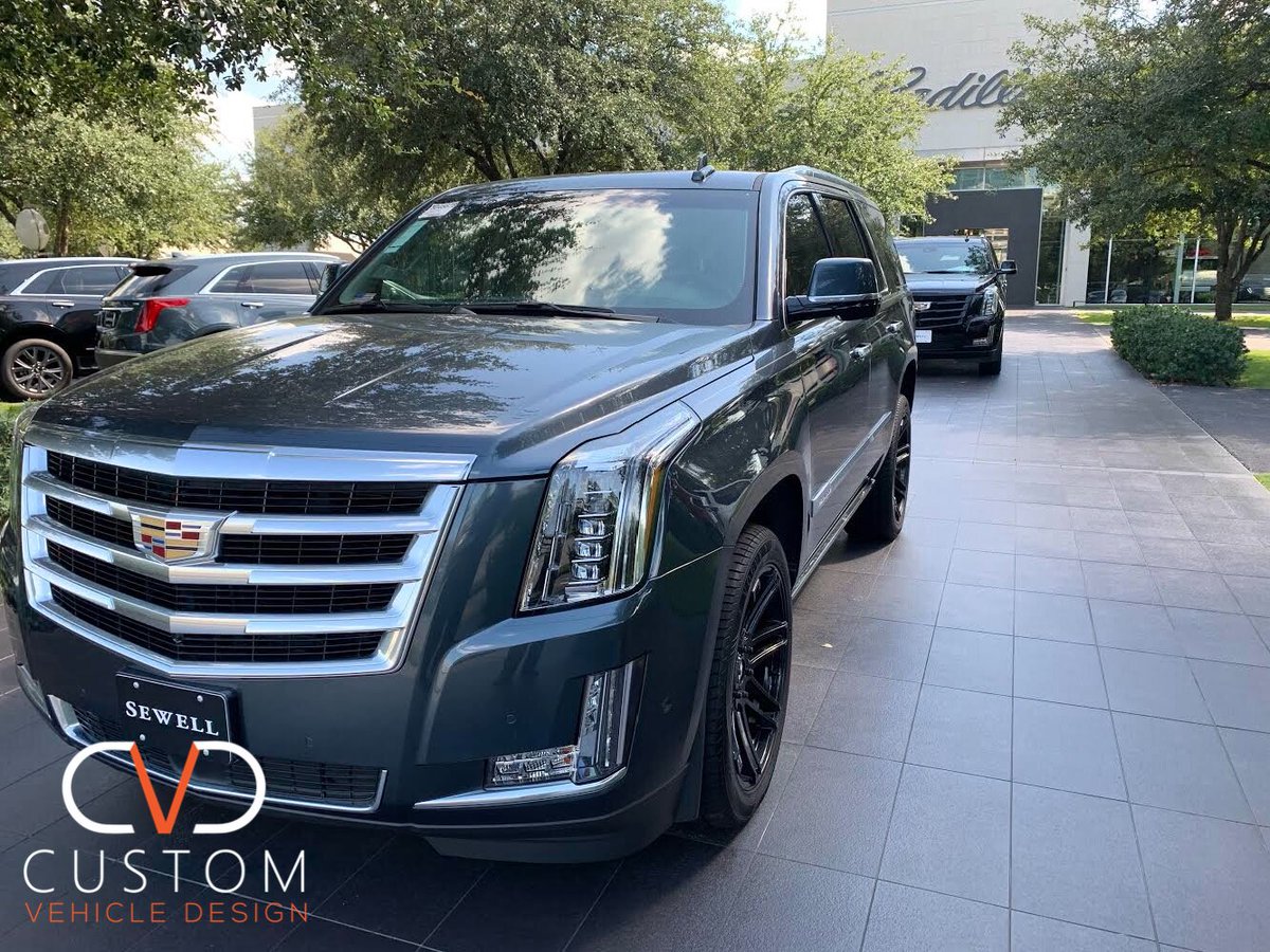 CVDAuto's tweet photo. 2019 Cadillac Escalade with Vogue VT379 wheels and Signature V tyres
#2019 #Cadillac #Escalade #cadillacescalade
#voguewheels #Voguetyres #VT379 #Rims
#CVD #CVDauto #CustomVehicleDesign https://t.co/DguQvzQqBc