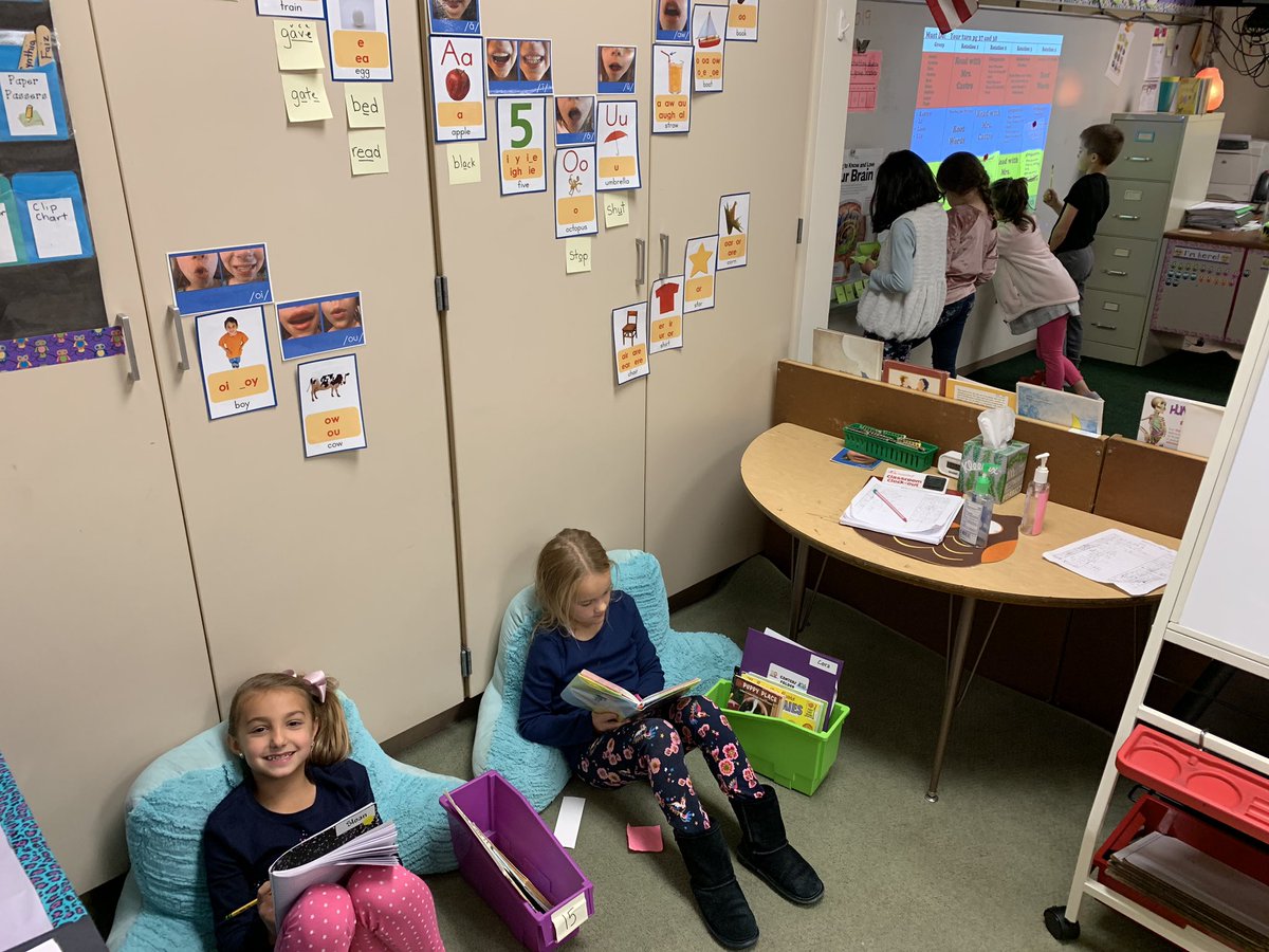 Day off yesterday didn’t slow these kiddos down! Working hard in centers this morning! <a href="/FVFoxes/">Foxford🦊</a>