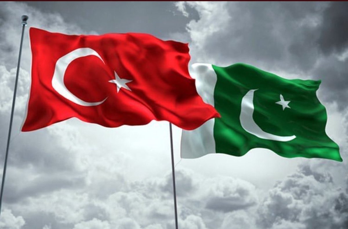 CAYRAZZ's tweet photo. #TurkeyisnotAlone https://t.co/I5owHoW2Cw