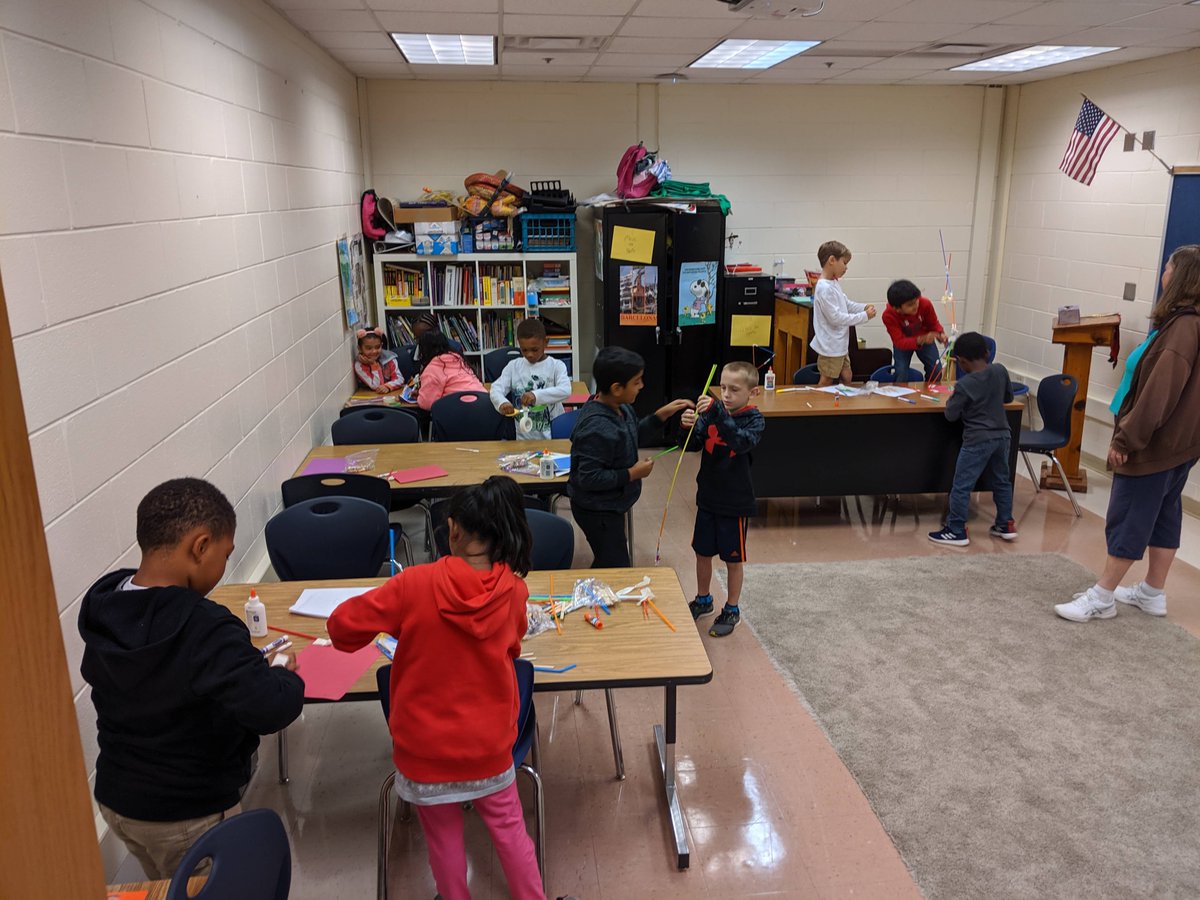 MsOdenMusic's tweet photo. Day 2 of STEAM Club with our 1st and 2nd grade Scorpions! Ms. Leshen and I loved watching them create their towers. @ScottScorpions #oneccps https://t.co/91T0Nr1j9Z