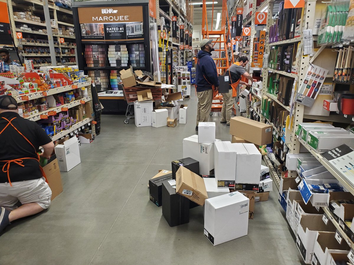 Team 4181 ready to take on the #Blitzchallenge with some evening D24 Packdown!!! <a href="/tekillabrooks/">Tekilla Renee Brooks</a> @JessicaASDS4166 <a href="/Broomall_HD4181/">BroomallHomeDepot</a> <a href="/Bob_Roselli/">Bob Roselli</a> <a href="/dennison_bryan/">Bryan Dennison</a>