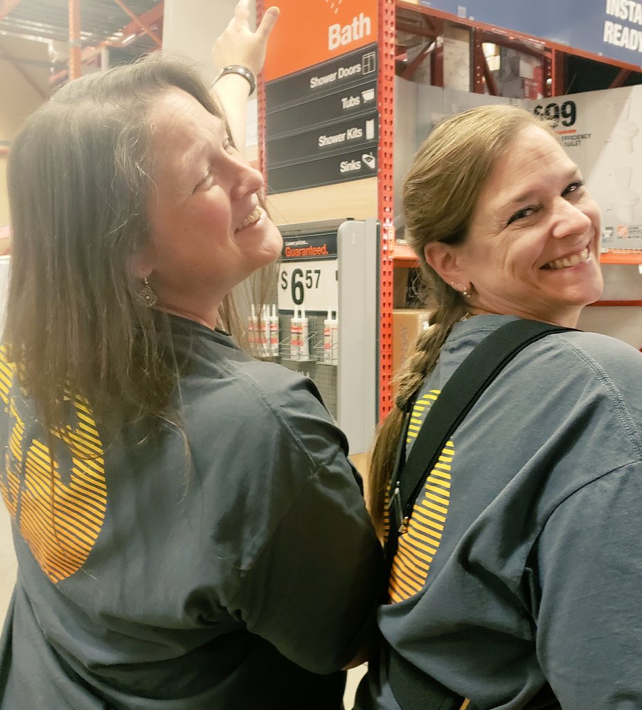 PischelSimone's tweet photo. Twin Day Celebration at #0501 Beaumont! #THDCAM2019 Totally twinsies with these 2 lovely ladies, Mrs. Theresa at the service desk and Shayna our PRO cashier!! @shaynawolfe4 @CarrieNewhart
 @derekpnorton @cassleigh886 @sutton3409 @ArelonT @Tiffany_0501
@idrissi_mary @ https://t.co/rKtj3BwmE7
