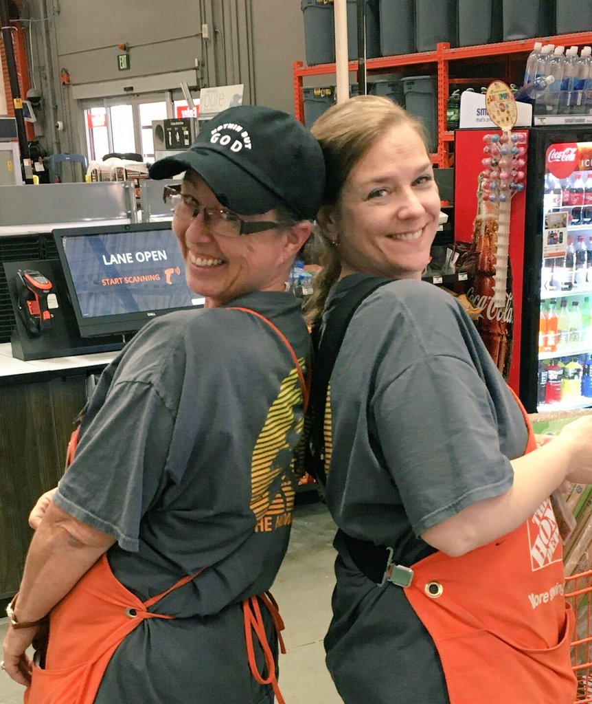 PischelSimone's tweet photo. Twin Day Celebration at #0501 Beaumont! #THDCAM2019 Totally twinsies with these 2 lovely ladies, Mrs. Theresa at the service desk and Shayna our PRO cashier!! @shaynawolfe4 @CarrieNewhart
 @derekpnorton @cassleigh886 @sutton3409 @ArelonT @Tiffany_0501
@idrissi_mary @ https://t.co/rKtj3BwmE7