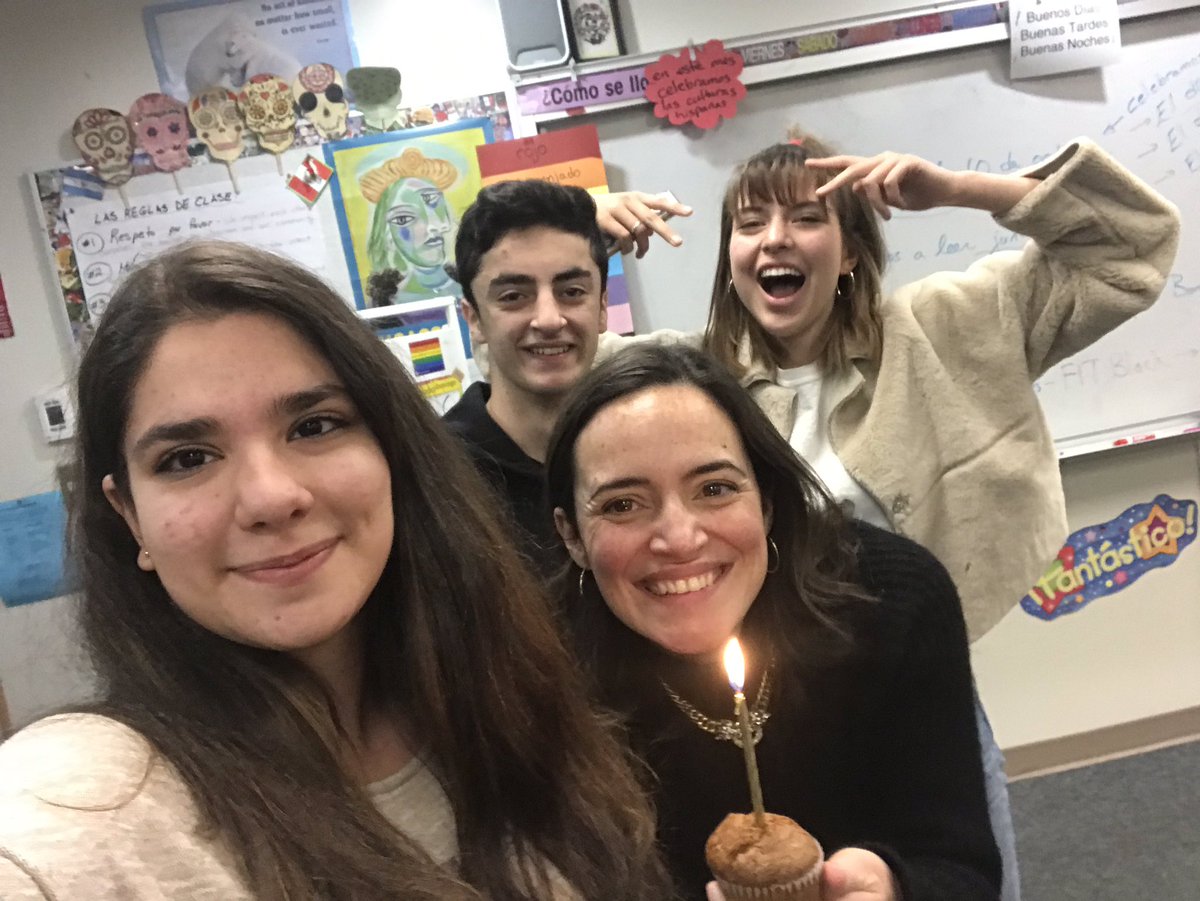 PetersonSenora's tweet image. Today my Spanish 11 students surprised me with singing “Cumpleaños Feliz” and a birthday muffin, and a student from another class actually gave me her Sr. Wooly GORRO! I love these kids! #wvss #citeaching #westvaned #spanishteaching #thisis40