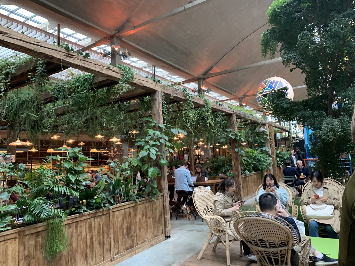 sab_fitzgerald's tweet image. Amazing few days with our PwC Tech leaders from around the world ~ visited many sites including the largest incubator in the world @joinstationf #paris #francetech #VentureCapital